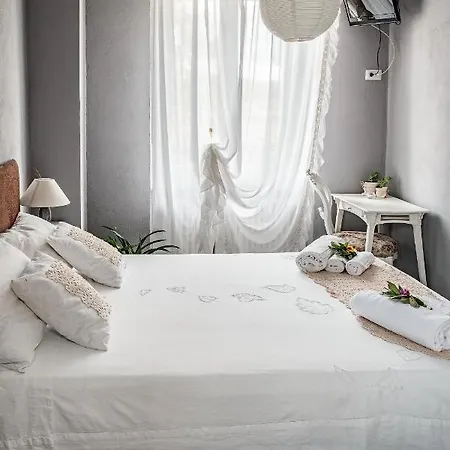 Curte Nicia Gæstehus 3*